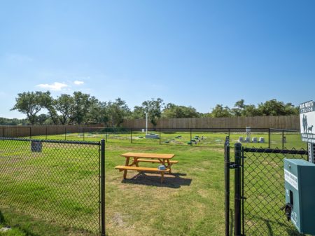 17-Exterior-DogPark-Entrance-01148