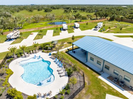 8-Aerial-PoolClubhouse-SouthEast-0011